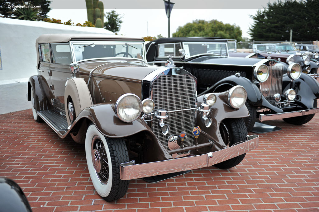 1931 Pierce-Arrow Model 41 background image
